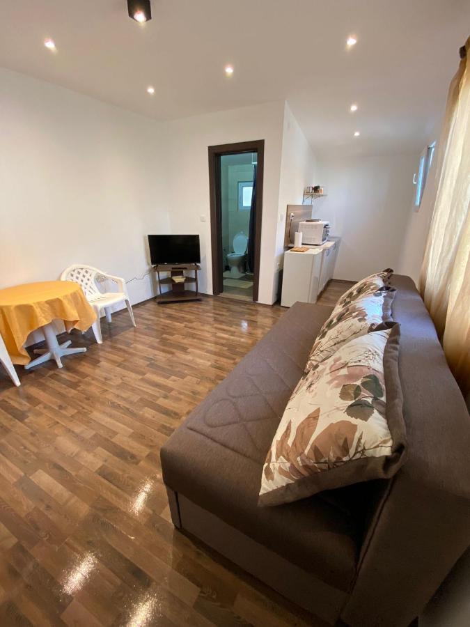Apartmani Lala 2 Canj Exterior photo