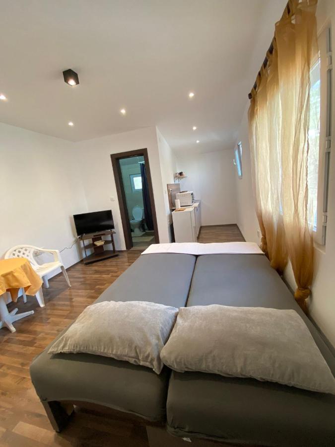 Apartmani Lala 2 Canj Exterior photo